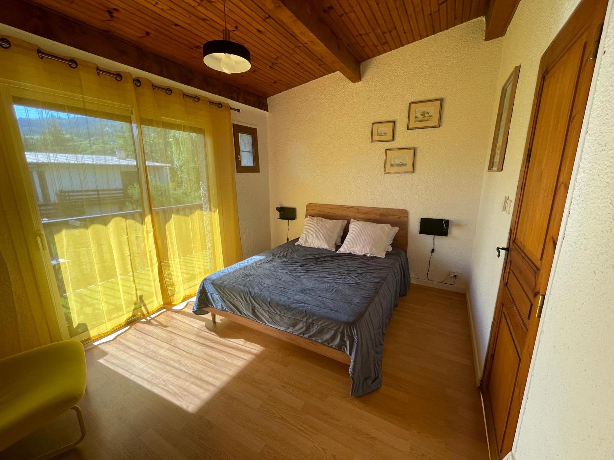 Maison Tres Agreable Avec Exterieurs, Bien Situee Au Plan D'Eau Embrun Esterno foto
